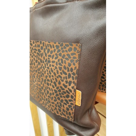 Mochila de piel animal print