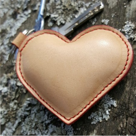 Amore – Corazón Llavero o Charm de cuero