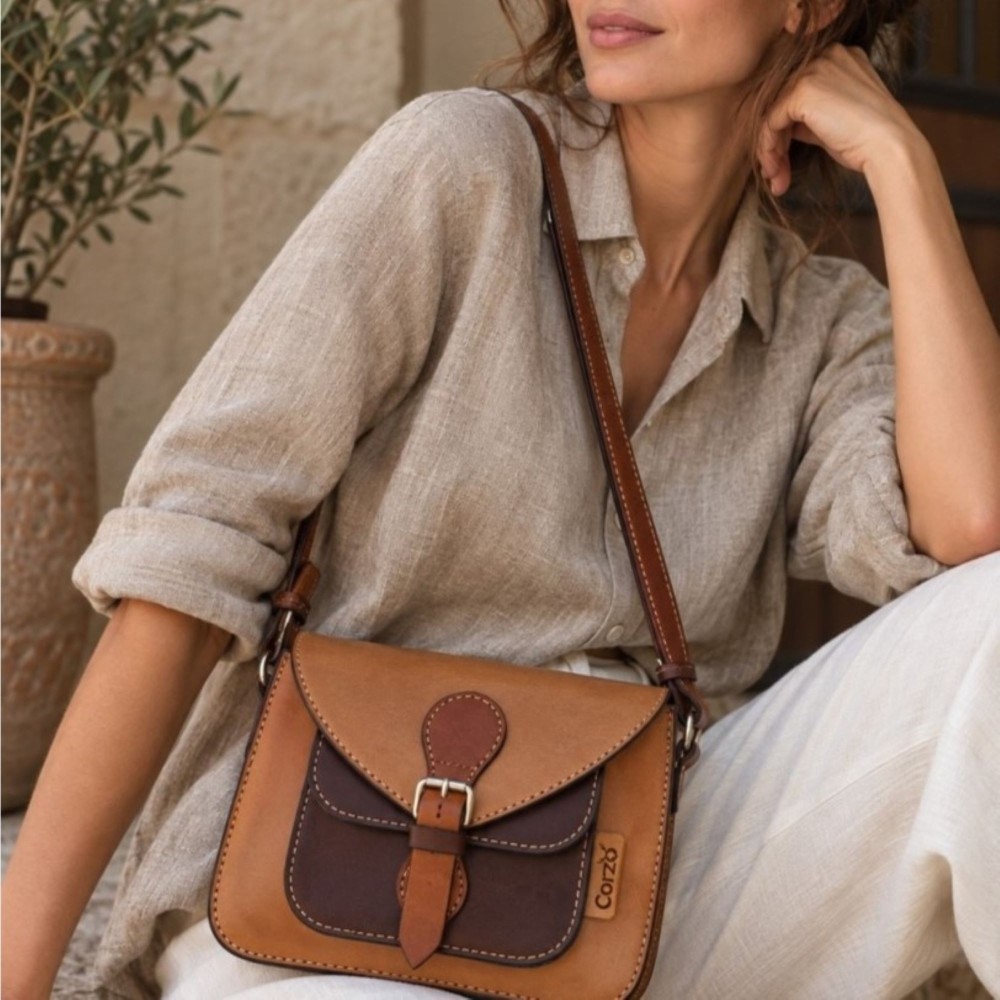 Paseo small leather crossbody bag | Corzo